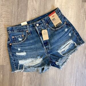 🆕 Levis Denim Shorts
